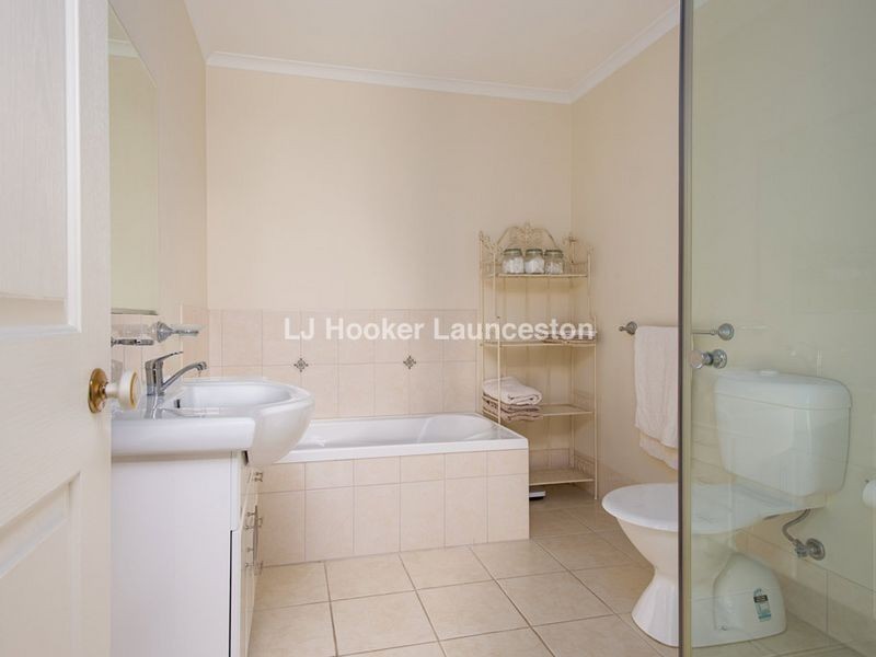 2/3 Gosling Grove, Legana TAS 7277