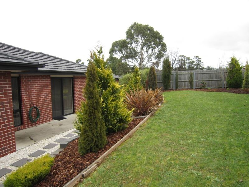 2/9 Lovely Banks Court, Legana TAS 7277