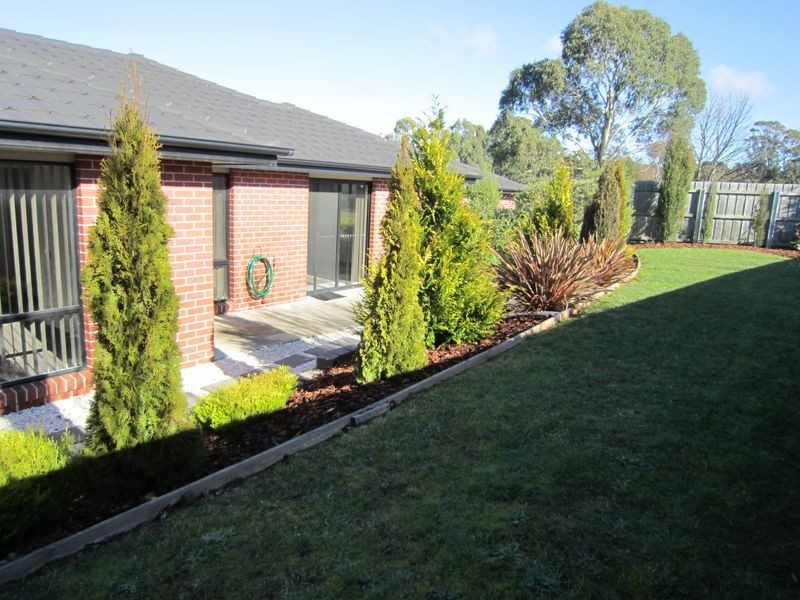 2/9 Lovely Banks Court, Legana TAS 7277