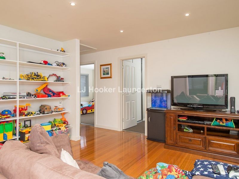 1/7-9 Monet Place, Newnham TAS 7248