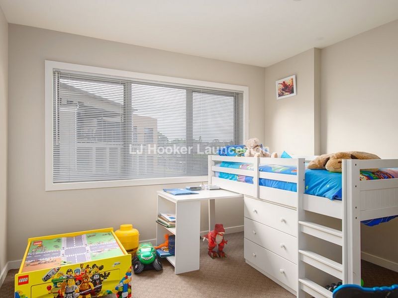 1/7-9 Monet Place, Newnham TAS 7248