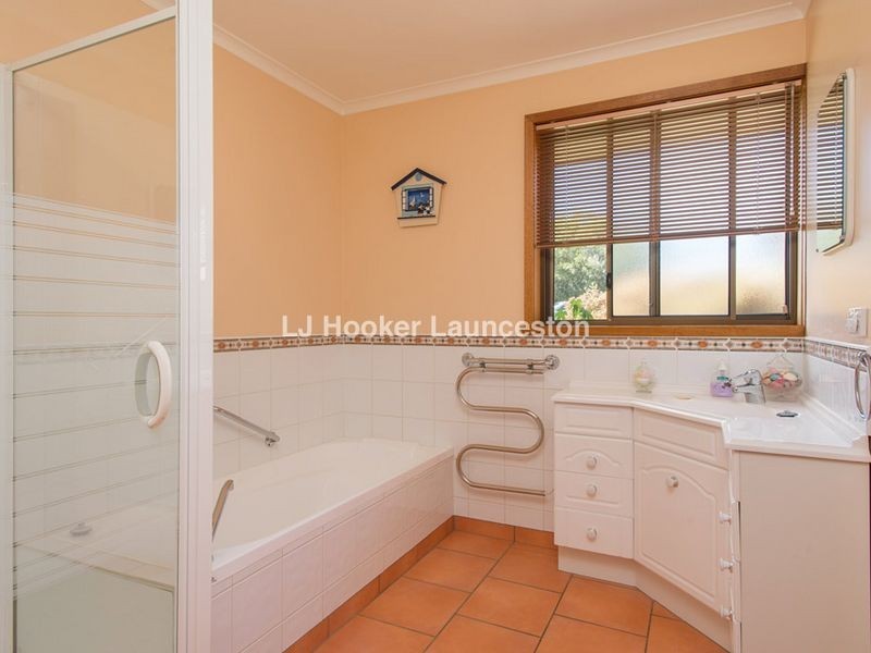 8 Stephensdale Drive, Riverside TAS 7250