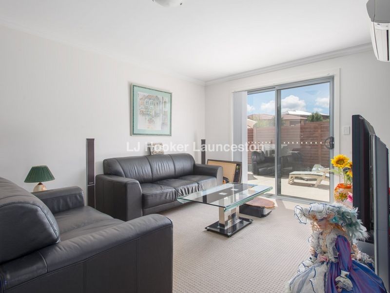 4/21 Dafnis Drive, Newnham TAS 7248