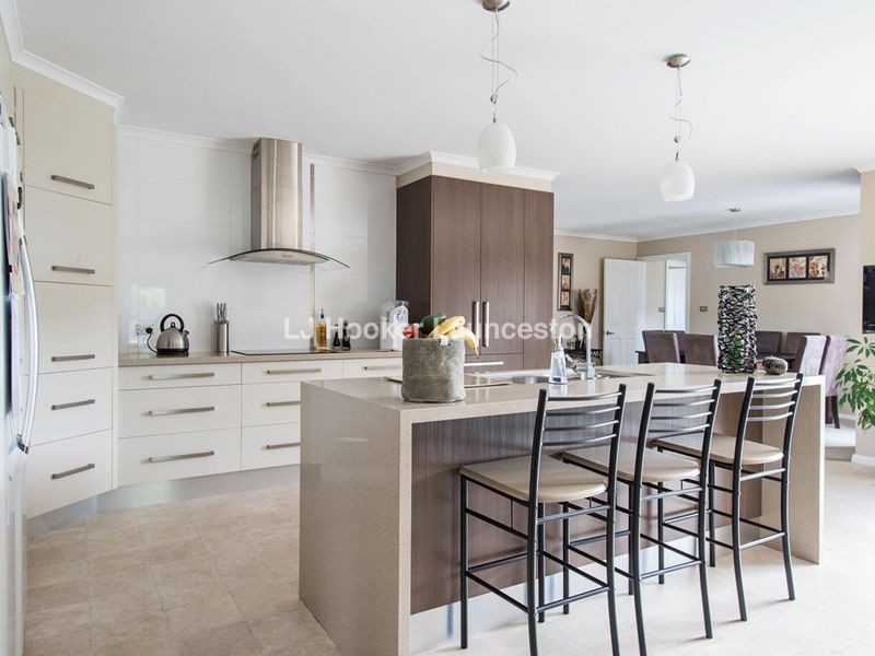 7 Baker Court, Blackstone Heights TAS 7250