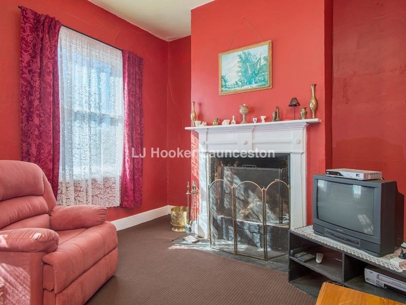 30 Pedder Street, Campbell Town TAS 7210