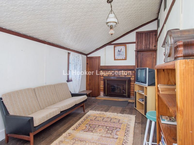 30 Pedder Street, Campbell Town TAS 7210