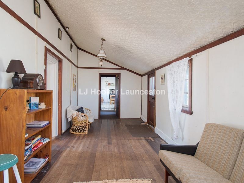 30 Pedder Street, Campbell Town TAS 7210