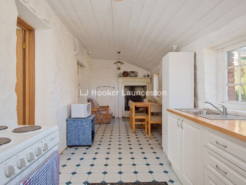 30 Pedder Street, Campbell Town TAS 7210