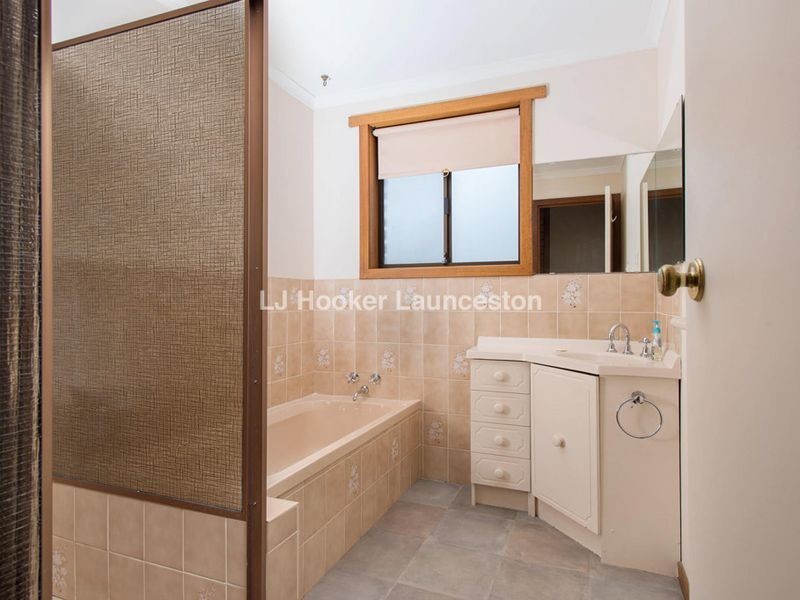 Unit 2/10 Belmont Court, Newnham TAS 7248