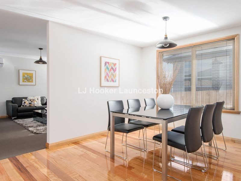 33 Dafnis Drive, Newnham TAS 7248