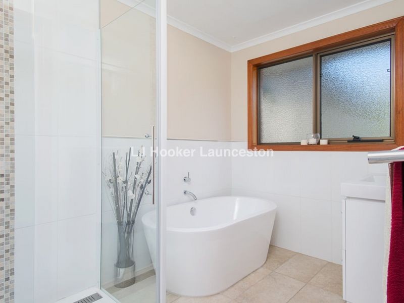 5 Beaumaris Court, Trevallyn TAS 7250