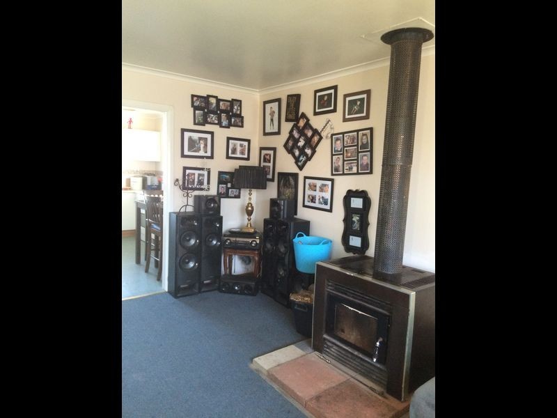 9 Pioneer Parade, Ravenswood TAS 7250