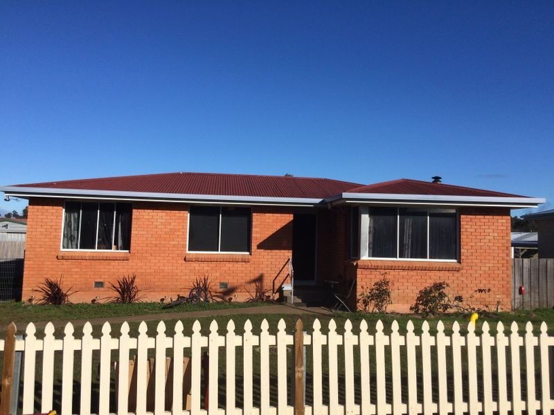 9 Pioneer Parade, Ravenswood TAS 7250