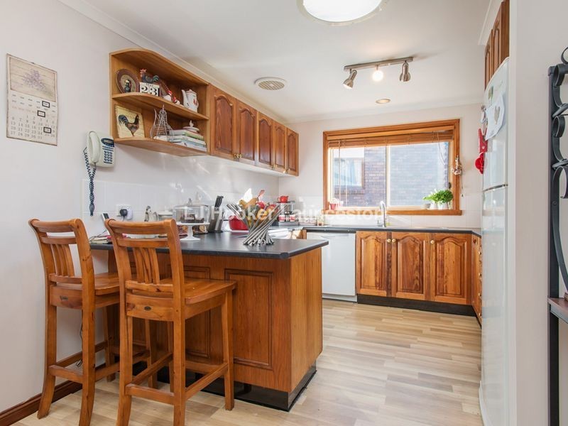 11 Kensington Gardens, Norwood TAS 7250