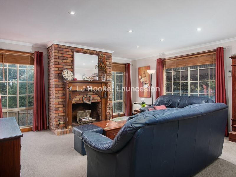 11 Kensington Gardens, Norwood TAS 7250