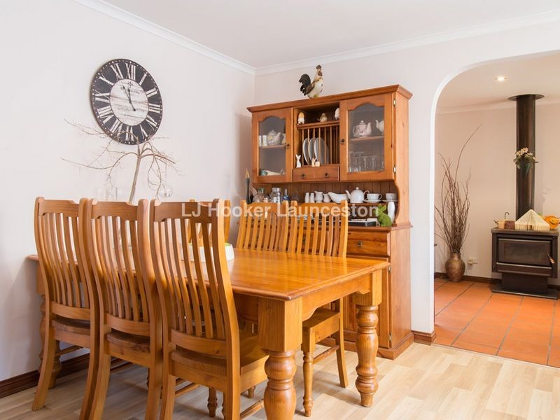 11 Kensington Gardens, Norwood TAS 7250