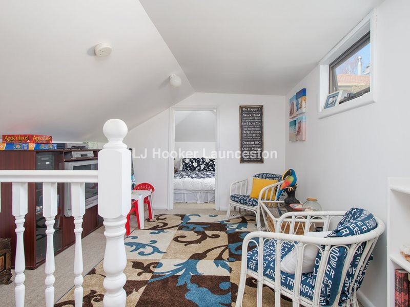 11 Kensington Gardens, Norwood TAS 7250