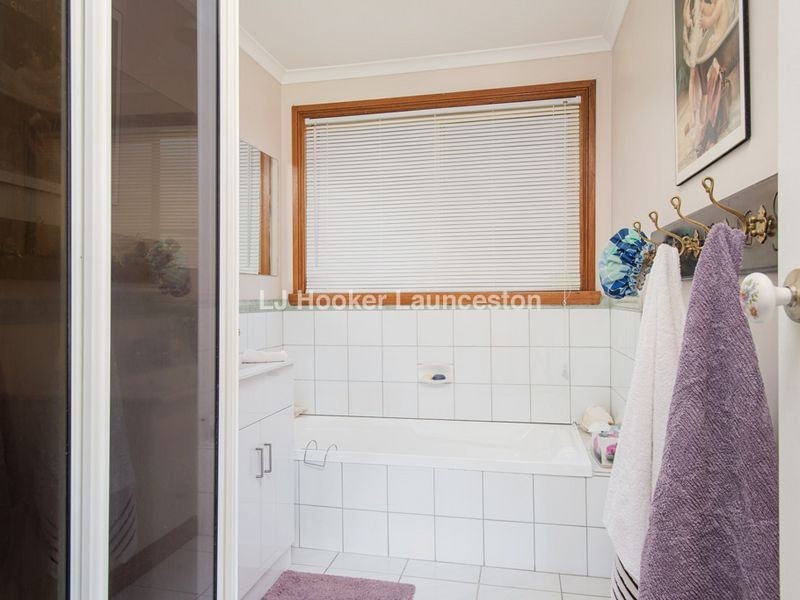 11 Kensington Gardens, Norwood TAS 7250