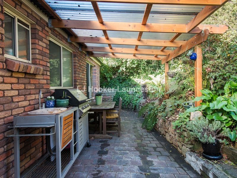 11 Kensington Gardens, Norwood TAS 7250