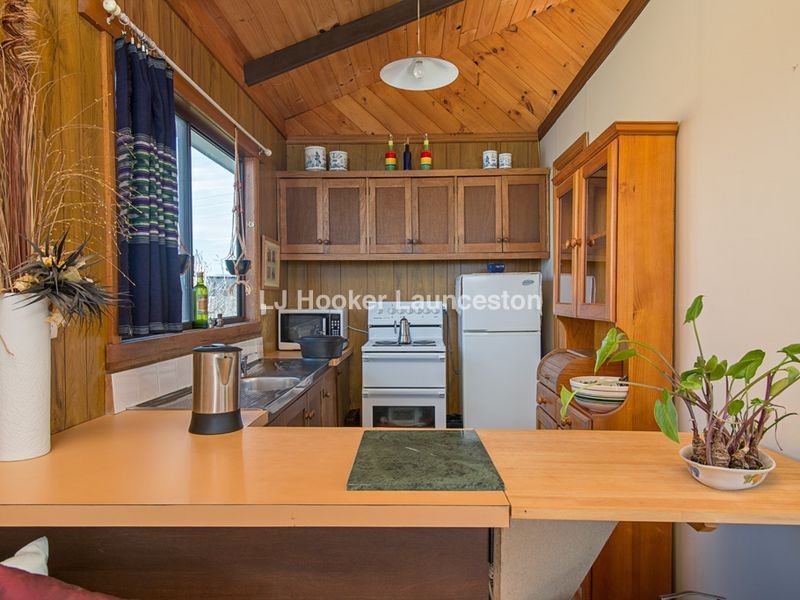 1 Harrison Street, Campbell Town TAS 7210