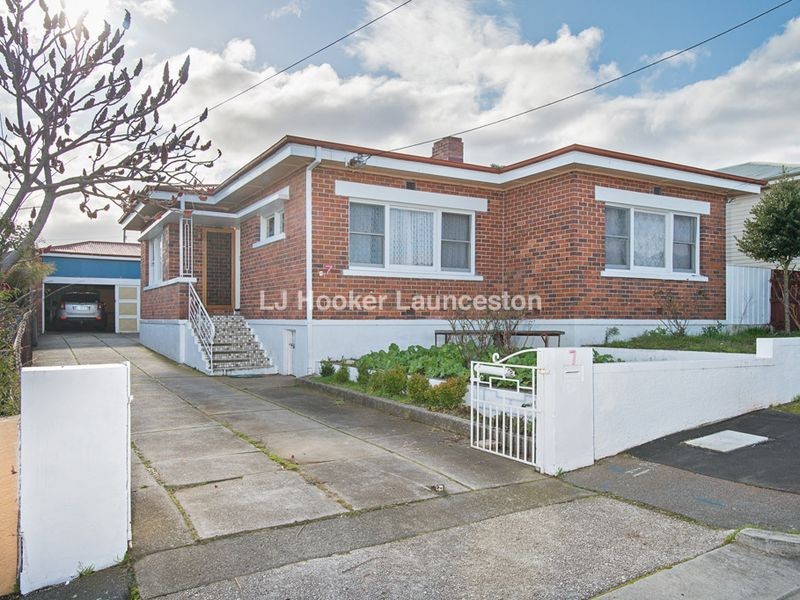 7 Walkers Avenue, Newnham TAS 7248