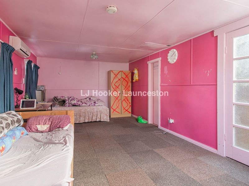 7 Walkers Avenue, Newnham TAS 7248