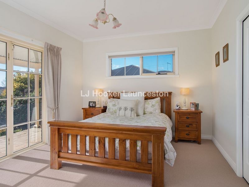 1 Centaur Crescent, Blackstone Heights TAS 7250