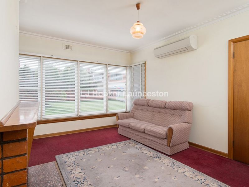 7 Swan Street, Newnham TAS 7248