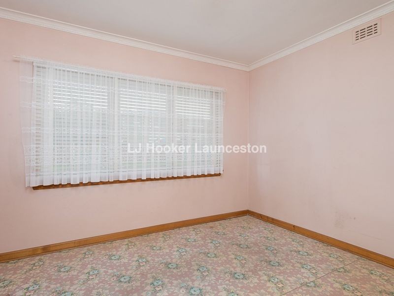 7 Swan Street, Newnham TAS 7248