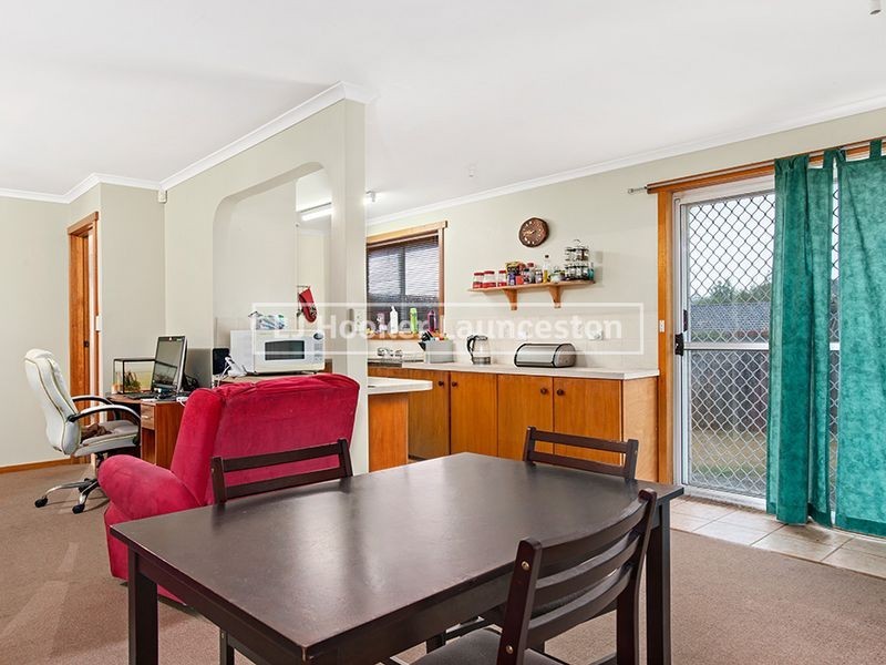 14 Bishops Drive, Newnham TAS 7248