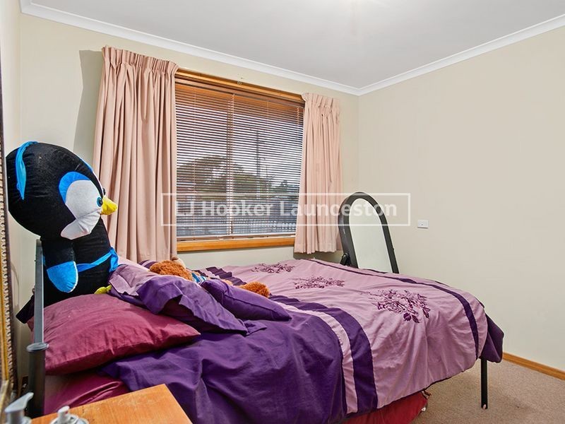 14 Bishops Drive, Newnham TAS 7248