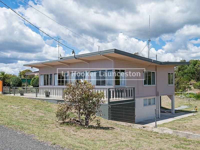 8 Davis Street, Beechford TAS 7252