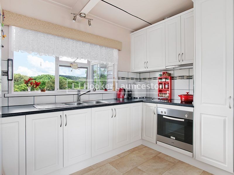 8 Davis Street, Beechford TAS 7252