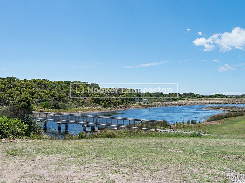 8 Davis Street, Beechford TAS 7252