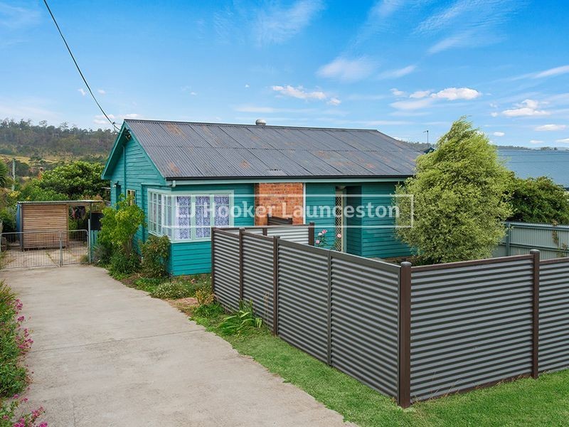 15 Sturt Street, Mayfield TAS 7248