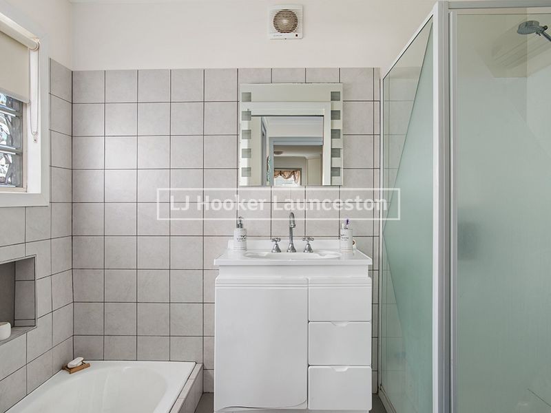 11 Kanara Street, Kings Meadows TAS 7249