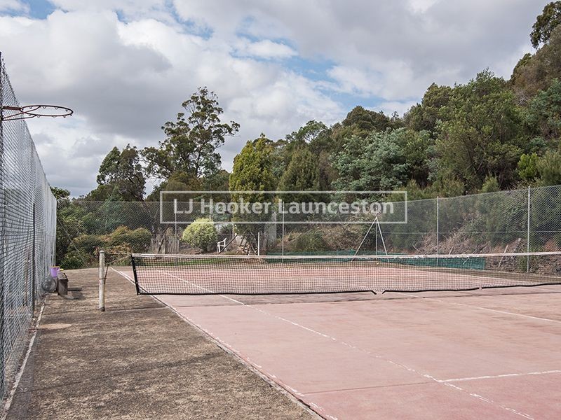 633 West Tamar Highway, Riverside TAS 7250