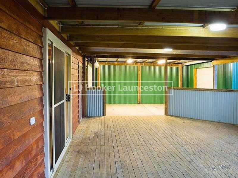 8 Boobyalla Drive, Black River TAS 7321