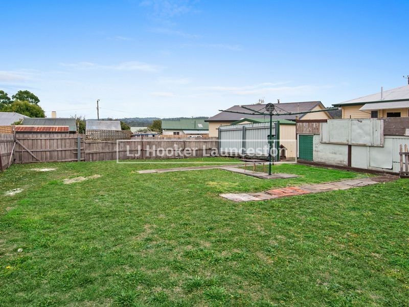 8 Hogarth Street, Waverley TAS 7250