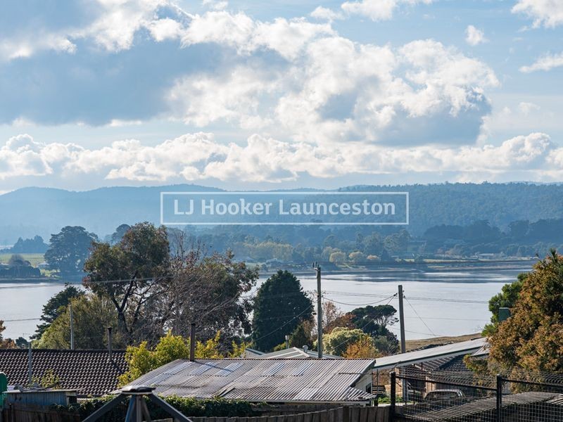 11 Pheasant Place, Legana TAS 7277