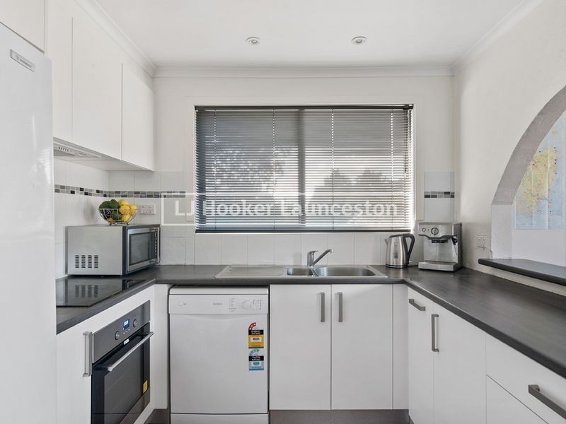 11 Pheasant Place, Legana TAS 7277