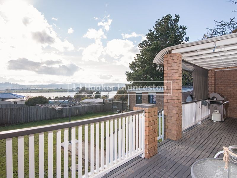 11 Pheasant Place, Legana TAS 7277