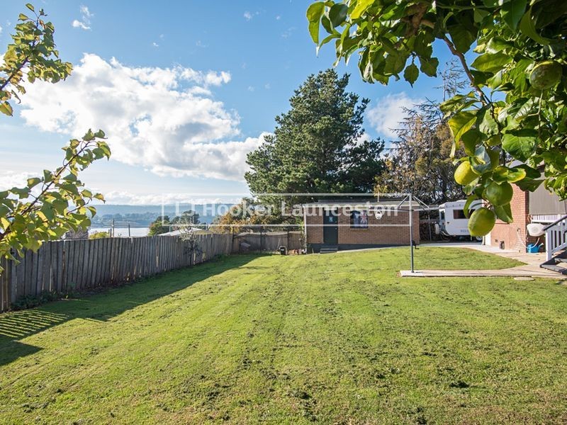 11 Pheasant Place, Legana TAS 7277