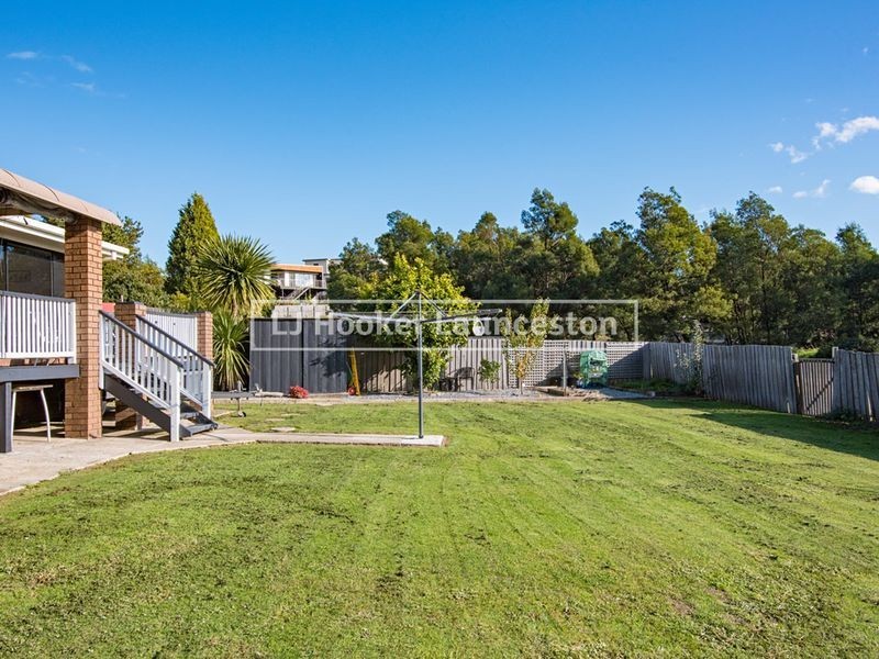 11 Pheasant Place, Legana TAS 7277