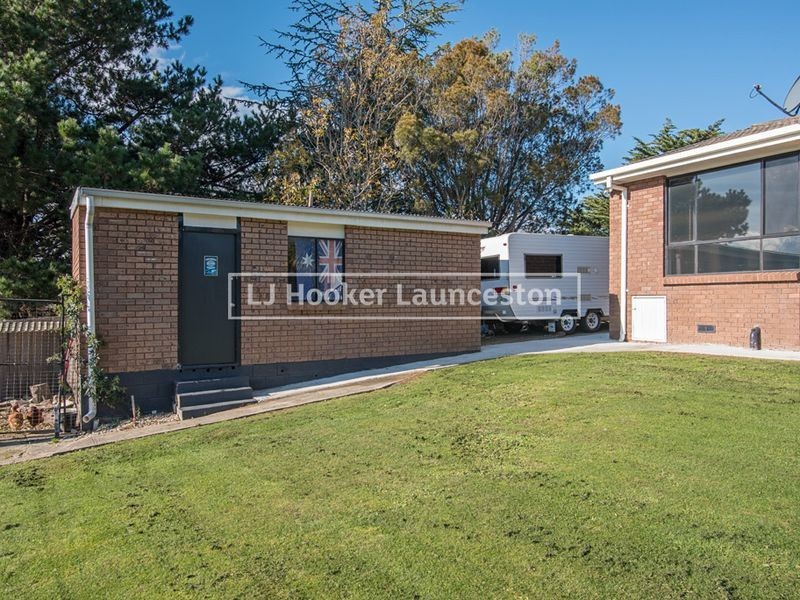 11 Pheasant Place, Legana TAS 7277