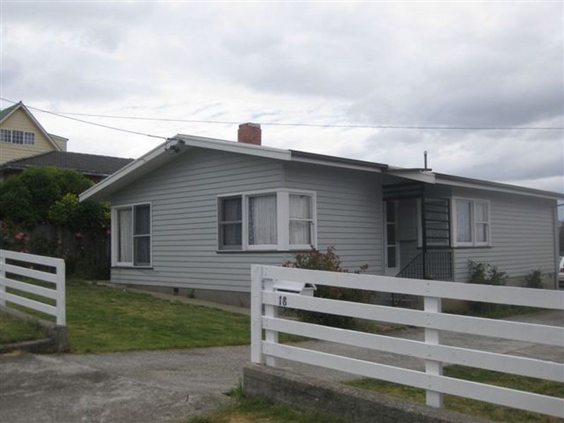 18 Cedar Street, Newnham TAS 7248