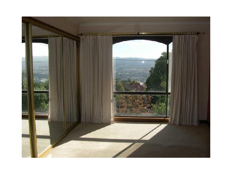95 New World Avenue, Trevallyn TAS 7250