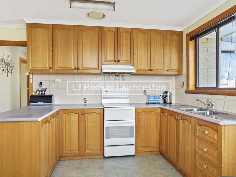 9 West Arm Road, Beauty Point TAS 7270