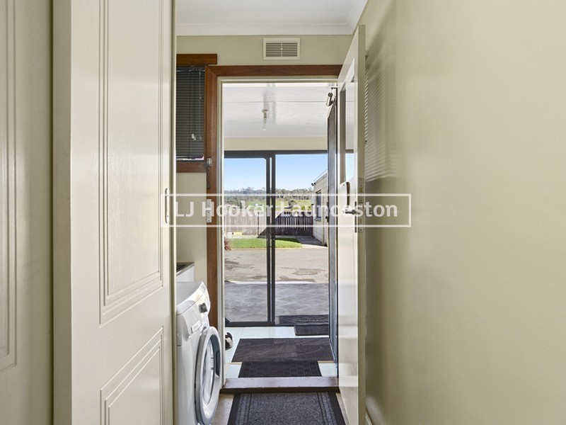 9 West Arm Road, Beauty Point TAS 7270