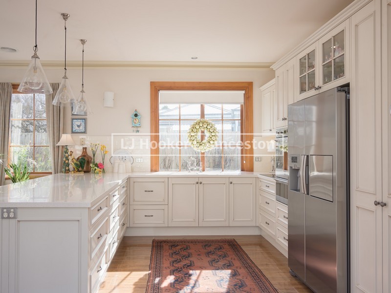 2 Huxtables Lane, Evandale TAS 7212